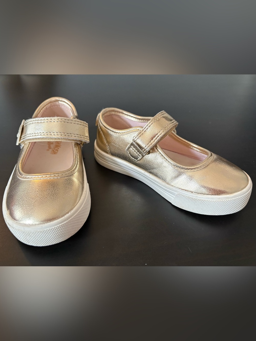 OshKosh Gold Toddler Mary Jane Shoes Size 7